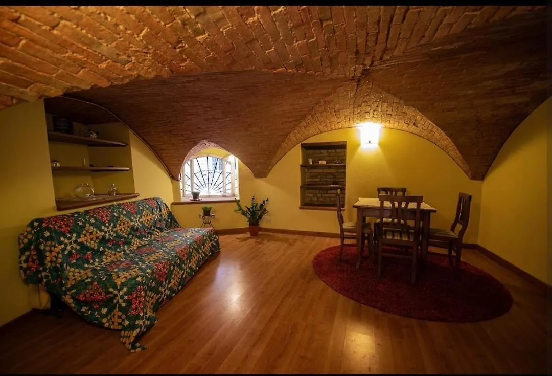 Outlander Place Perugia 0*,  Italy
